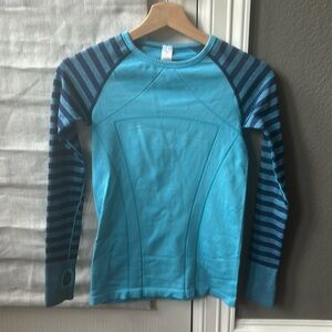 Blue Ivivva Long Sleeve with Thumb Holes Size Kids 12 Like New